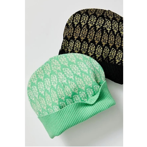 Free People Accessories - Free People FP Movement Limitless Logo Beanie in Black NEW